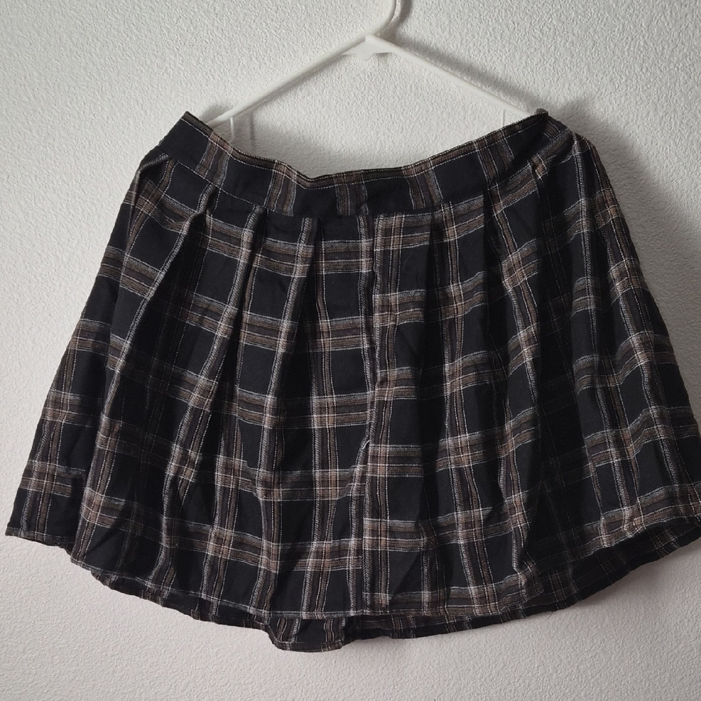 SHEIN Curve Black and Brown Plaid Skirt